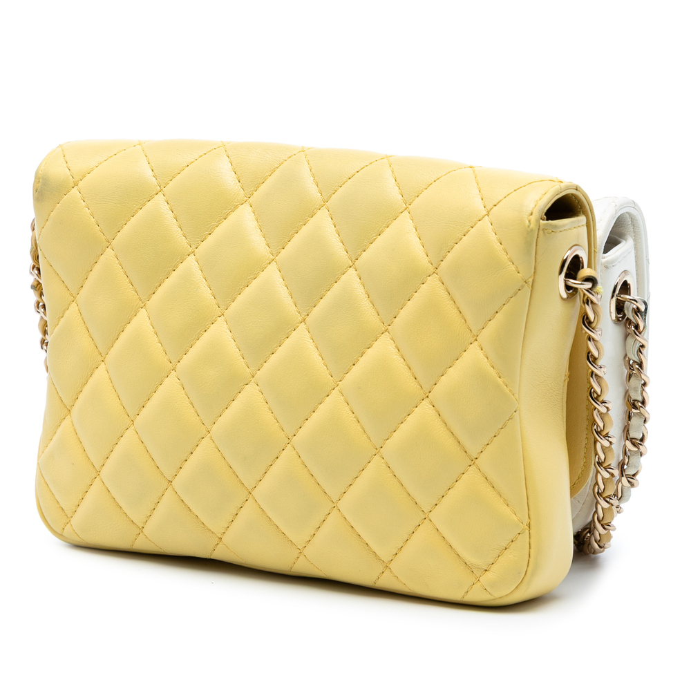 Pre-Loved Chanel CC Quilted Lambskin Side Packs Flap - Picture 2 of 7